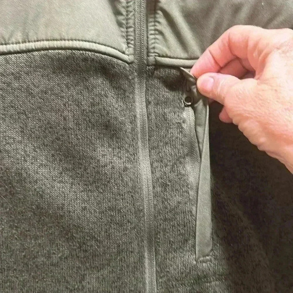 Men’s vest size medium - Picture 3 of 9